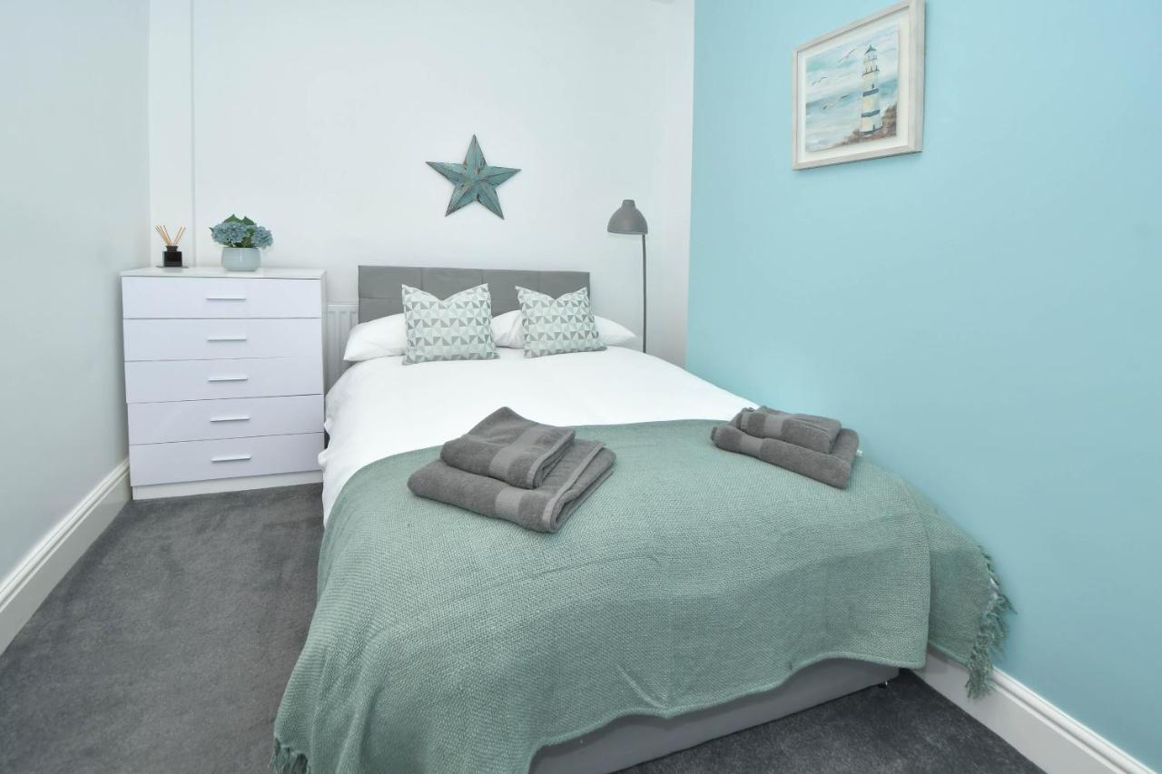Find A Spacious And Stylish Escape In The City Centre At Sturgess House, Perfect For Longer Stays! Stoke-on-Trent Exterior photo